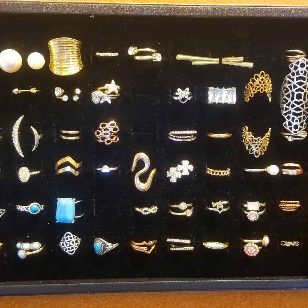 Jewel'bilations Ring Organizer 72 Champagne Series